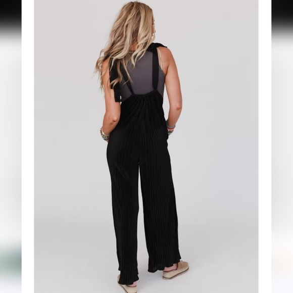 Three Bird Nest The Nest Forever Relaxed Textured Jumpsuit Size Small Black - Picture 2 of 7